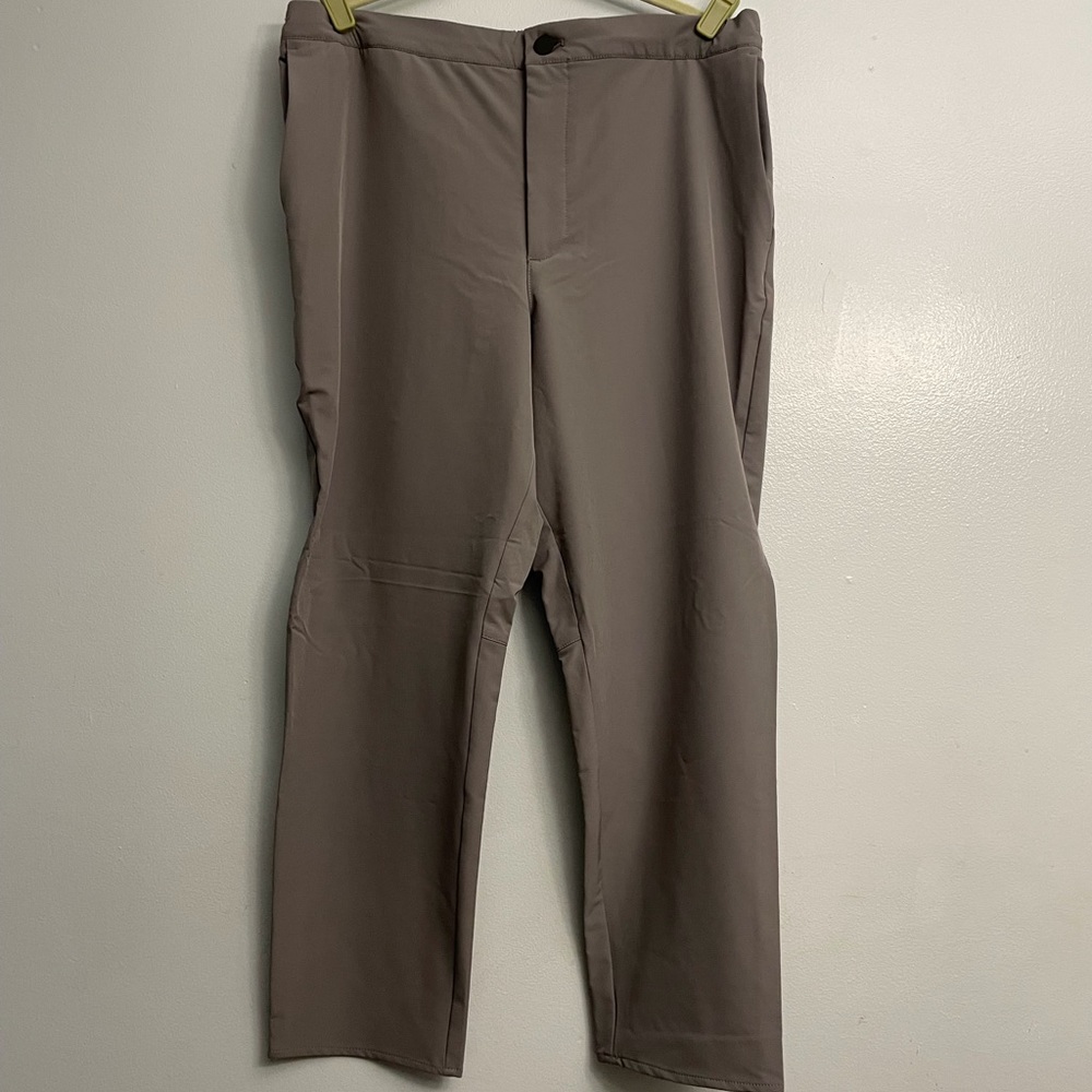 BANANA REPUBLIC